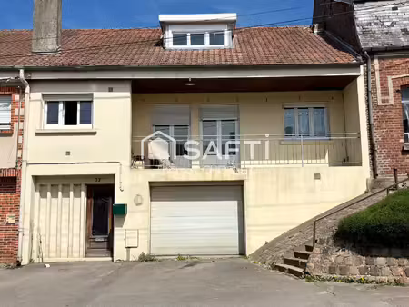 maison de ville avec jardin et beau potentiel