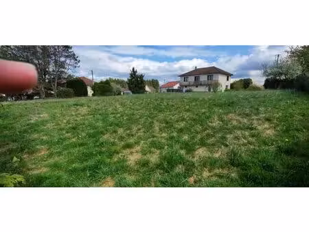 ? rare ! magnifique terrain constructible de 1 300 m² à vé