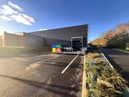 location entrepôt villaines sous malicorne 72270 798m²