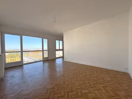 vente appartement 4 pièces  74.00m²  la rochelle