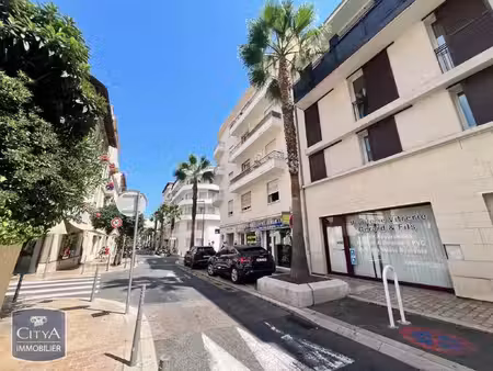 local commercial à louer - cannes (06) - 760€