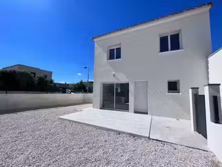 maison t5 de 116 m² avec jardin 300 m²  garage et clim - calvisson