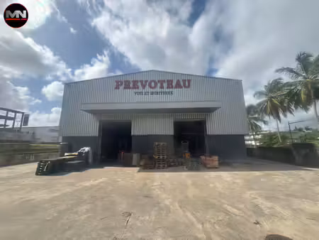 à louer dépôt le lamentin 97232 (martinique)