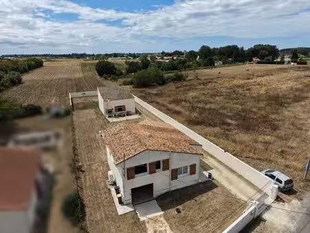 maison individuelle avec grand hangar