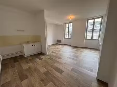 vente appartement 2 pièces 48 m² à sainte-foy-la-grande (33220)  31 500 €