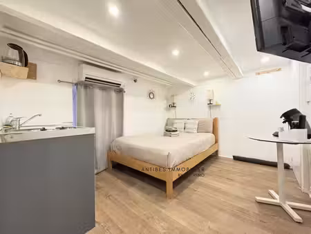 studio cannes carré d'or