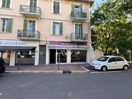 boutique de 52 59 m - la bocca sud