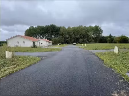 vente terrain 610 m² à hagetmau (40700)  37 260 €