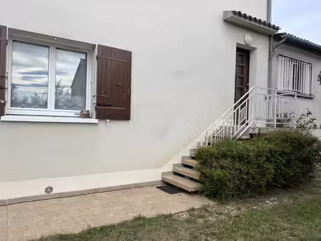 location appartement 4 pièces 116 m² à saint-benoît (86280)