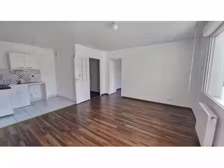 à vendre - lyon 7e  zac du bon lait - t3 avec balcon et