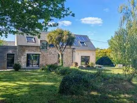 vente longère et corps de ferme à rédené (29300) : à vendre / 140m² rédené