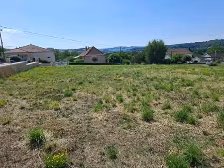 terrain bretenoux 1523 m2