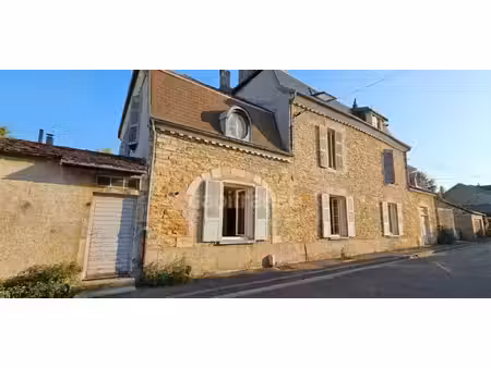 appartement à vendre arbois 6 pièce(s) 152m2 110 000€