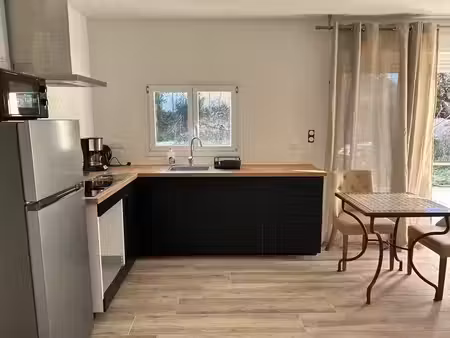 location maison 3 pièces 60 m² à la ciotat (13600)  1 450 €