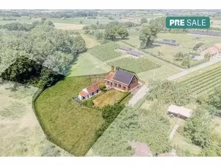 huis te koop in heuvelland met 3 slaapkamers