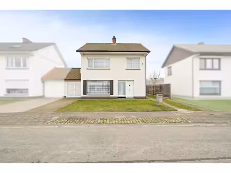 huis te koop in zelzate met 3 slaapkamers