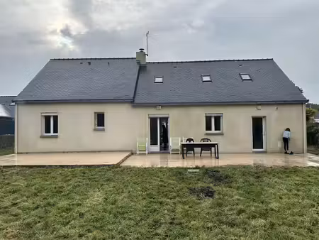 location maison 5 pièces 130 m² à saint-andre-des-eaux (44117)  1 450 €