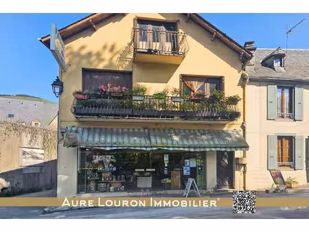 immeuble 200 m² avec local commercial/atelier et appartement - arreau-centre