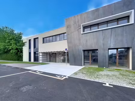 location locaux professionnels 120 m² à saint-jean-d'illac (33127)  2 100 €