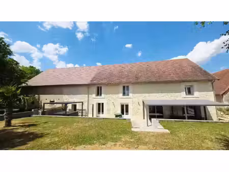 vente maison 5 pièces 165 m² saint-germain-du-puy (18390)