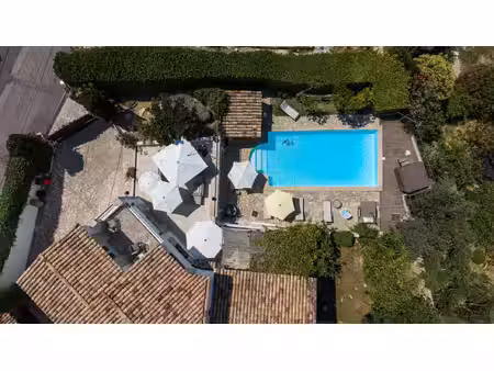 20mn aéroport de nice – superbe villa de 326 m² avec piscine  espace bien-être et vue...
