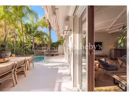 appartement de prestige à cannes palm beach avec terrasse paysag