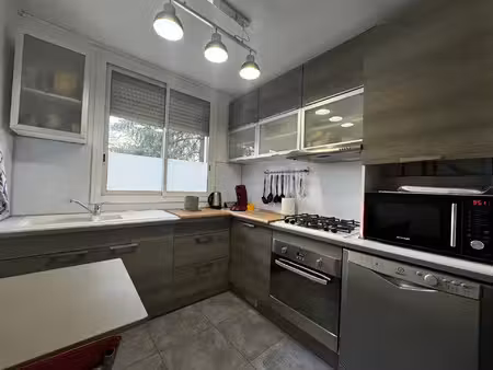 location appartement 3 pièces 63 m2 à nice