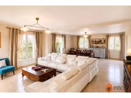 maison de luxe de 6 pièces en vente à mareuil-lès-meaux  île-de-france