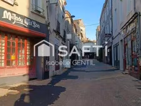 vente bureaux et commerces à cholet (49300) : à vendre / 90m² cholet