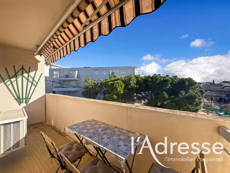 location appartement 4 pièces  76.00m²  la ciotat