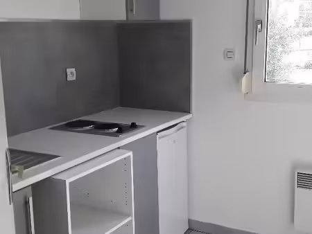 longvic - appartement 2 pièces à louer - 36m2 - 505 € cc - réf: cb-dij-1997-2077 - bourse 