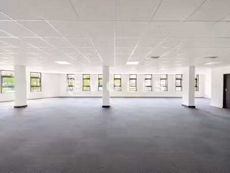 location bureaux 88 m² à 3 127 m²