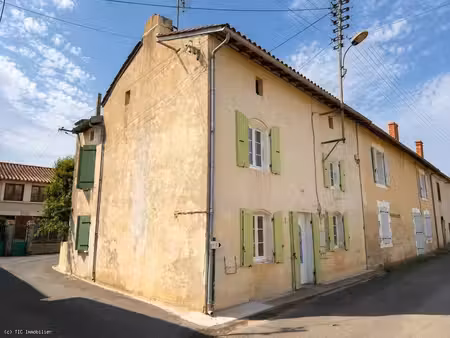villefagnan - maison de 3 chambres en excellent etat avec