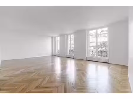 appartement de luxe de 132 m2 en location monceau  courcelles  ternes  paris  île-de-franc
