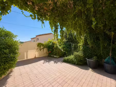 vente maison 4 pièces 160 m² à port-de-bouc (13110)  365 000 €