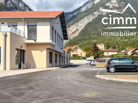 vente locaux professionnels 197 m² à la terrasse (38660)  475 000 €