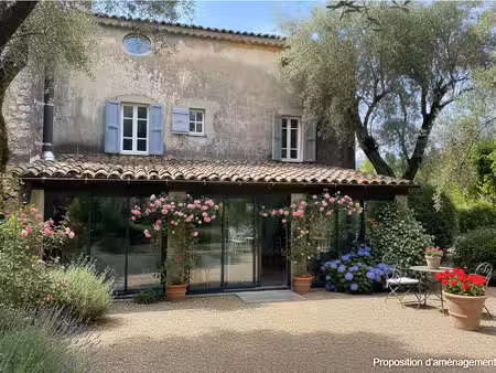 location villa 6 pièces  193.00m²  grasse