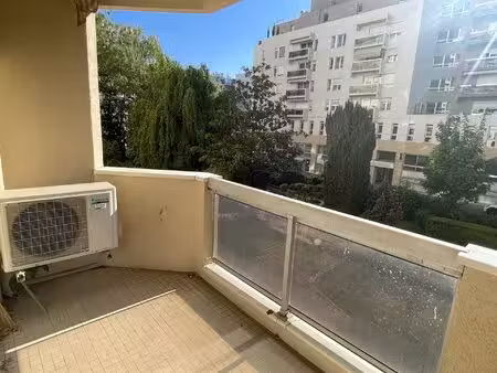 lyon 6 - les hesperides - t2 avec balcon et climatisation