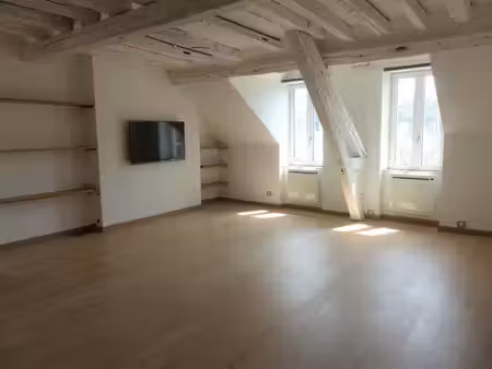 location appartement 3 pièces  60.00m²  orléans