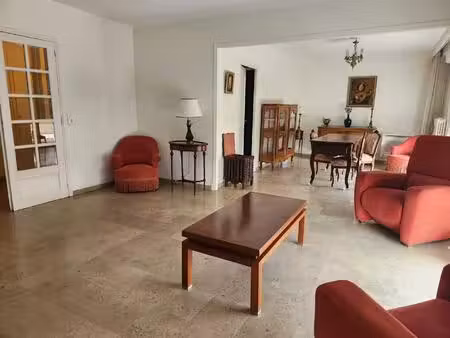 centre millau  bel appartement 123 m2 traversant  lumineux  confortable