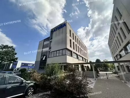 location bureaux 150 m²