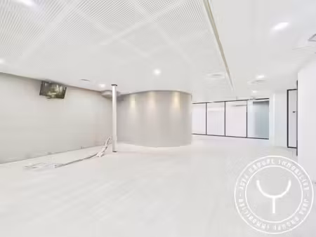 location bureaux 268 m²