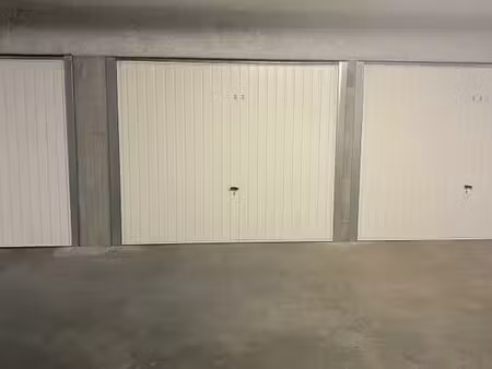 garage à nantes (44200)