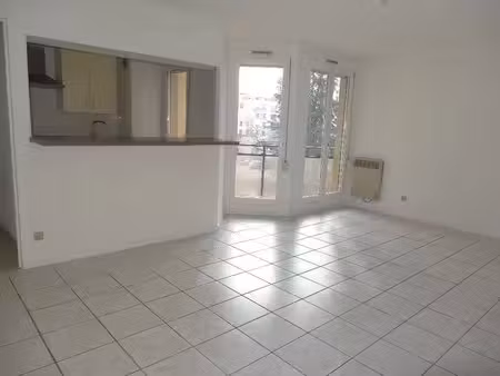 location appartement 2 pièces 66 m² à lyon 3 (69003)