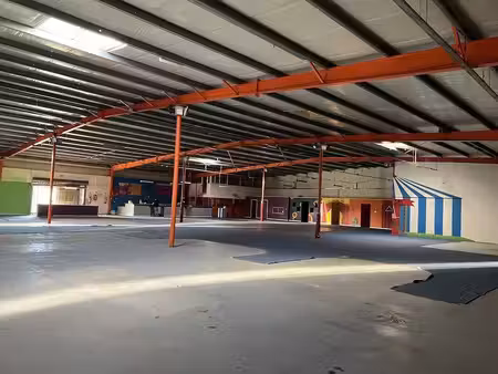 vente commerce biganos 33380 800m² à 2000m²