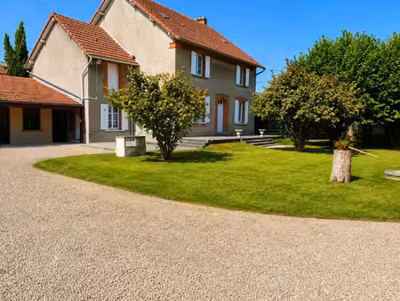 magnifique corps de ferme sur val de vesle