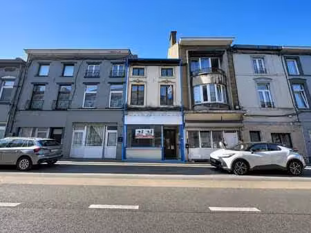 immeuble mixte + duplex 2ch + terrasse et jardin + commerce!