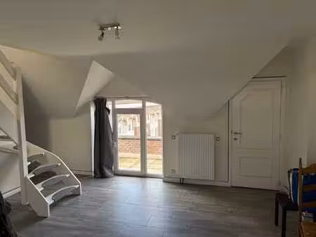 appartement (duplex) avec 2 chambres et terrasse de 15m2!