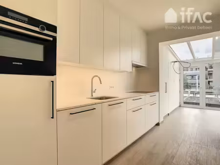 appartement entièrement rénové dans le centre de tervuren