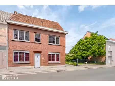 karaktervolle woning met 5 slaapkamers op mooi perceel.